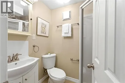 171 Herron Place Waterloo ON N2T 1H2