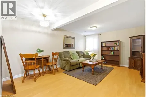 171 Herron Place Waterloo ON N2T 1H2