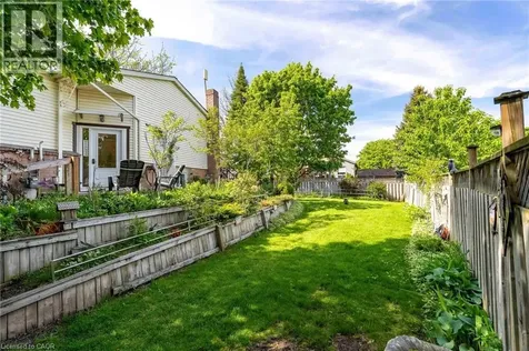 171 Herron Place Waterloo ON N2T 1H2