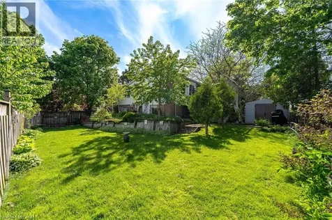 171 Herron Place Waterloo ON N2T 1H2