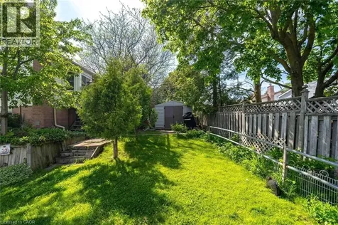 171 Herron Place Waterloo ON N2T 1H2
