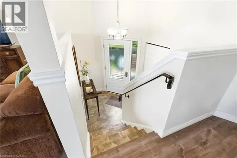 171 Herron Place Waterloo ON N2T 1H2