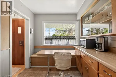 385 Mountain Crest Avenue Hamilton ON L9C 1L6