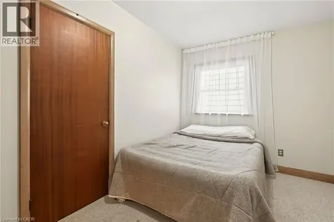 385 Mountain Crest Avenue Hamilton ON L9C 1L6