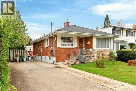 385 Mountain Crest Avenue Hamilton ON L9C 1L6