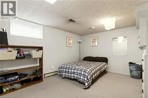 385 Mountain Crest Avenue Hamilton ON L9C 1L6