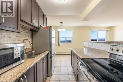 851 Queenston Road Hamilton ON L8G 1B4