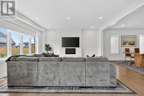 167 Rosanne Circle Wasaga Beach ON L9Z 0N1