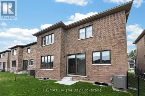 167 Rosanne Circle Wasaga Beach ON L9Z 0N1