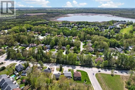 326 Golf Course Road Wasaga Beach ON L9Z 1S5