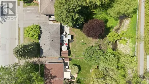 5 Sheldrake Drive Ottawa ON K2L 1S5