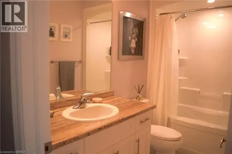 30 Balmoral Street Paris ON N3L 0C8