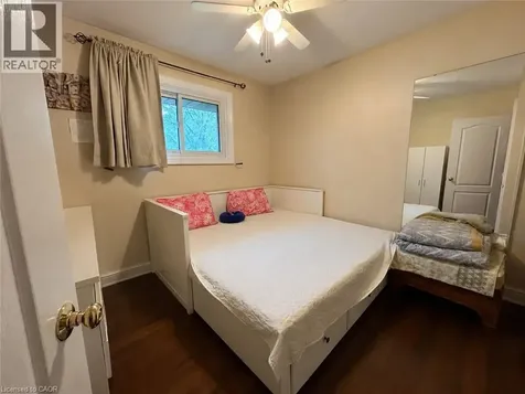 917 Orpha Street Burlington ON L7R 3W5