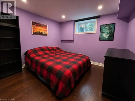 917 Orpha Street Burlington ON L7R 3W5