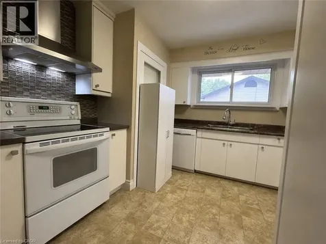 917 Orpha Street Burlington ON L7R 3W5