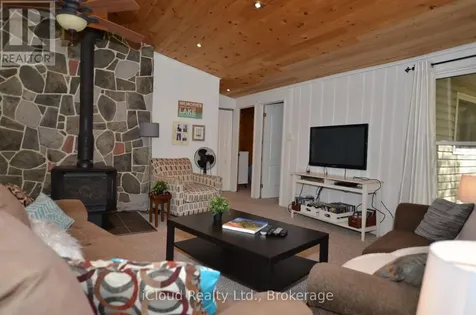 20 Roberval Circle Tiny ON L9M 0E1