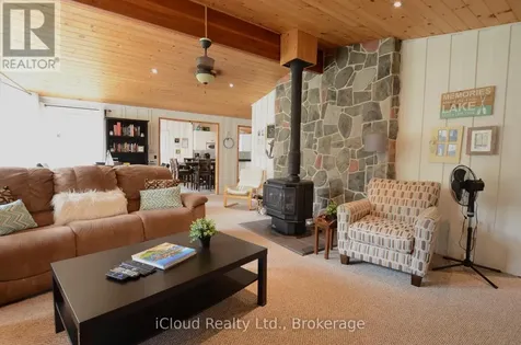 20 Roberval Circle Tiny ON L9M 0E1