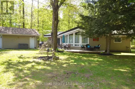 20 Roberval Circle Tiny ON L9M 0E1