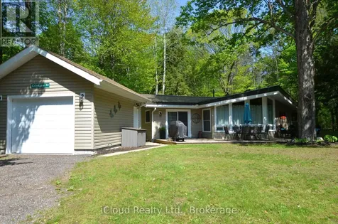 20 Roberval Circle Tiny ON L9M 0E1
