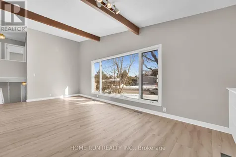 1259 Meadowlands Drive East Ottawa ON K2E 6K4