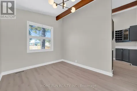 1259 Meadowlands Drive East Ottawa ON K2E 6K4