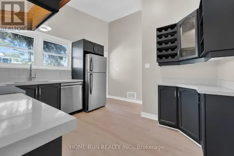 1259 Meadowlands Drive East Ottawa ON K2E 6K4
