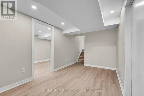1259 Meadowlands Drive East Ottawa ON K2E 6K4