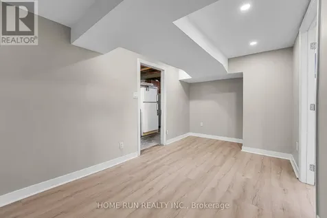 1259 Meadowlands Drive East Ottawa ON K2E 6K4