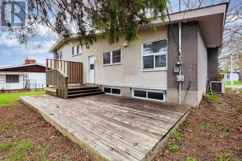 1259 Meadowlands Drive East Ottawa ON K2E 6K4