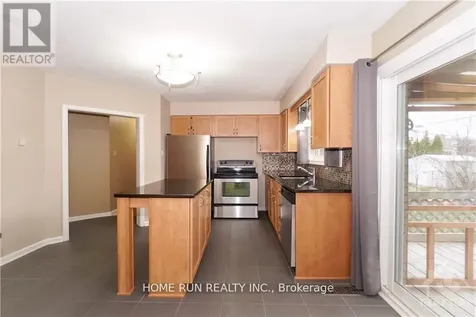 39 Epworth Avenue Ottawa ON K2G 2L8