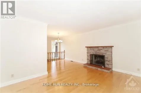 39 Epworth Avenue Ottawa ON K2G 2L8