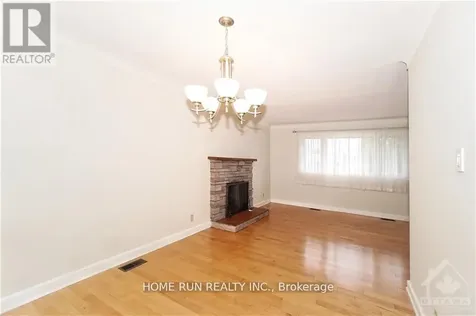 39 Epworth Avenue Ottawa ON K2G 2L8