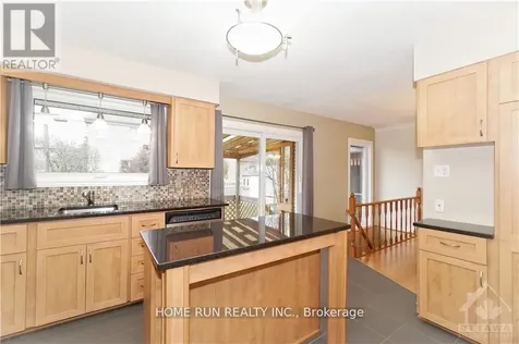 39 Epworth Avenue Ottawa ON K2G 2L8