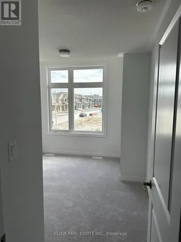 141 Fenchurch Manor Barrie ON L9J 0X1