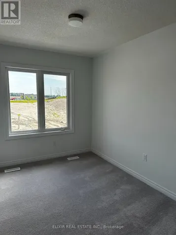141 Fenchurch Manor Barrie ON L9J 0X1