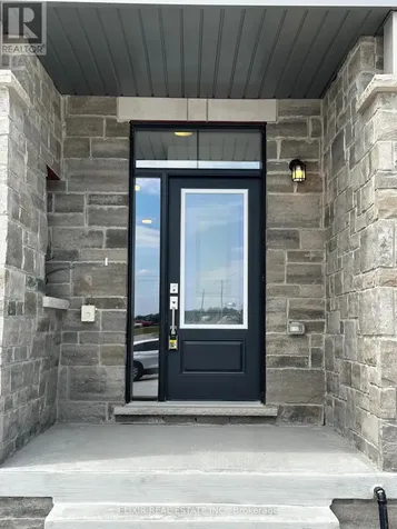 141 Fenchurch Manor Barrie ON L9J 0X1