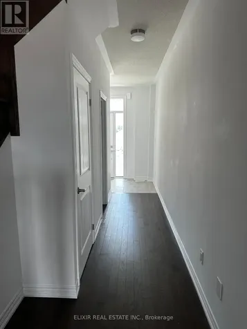 141 Fenchurch Manor Barrie ON L9J 0X1