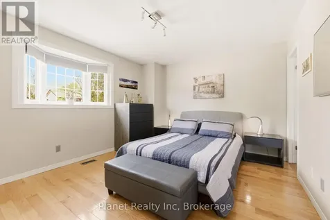 110 Woodborough Road Guelph (kortright West) ON N1G 3K5