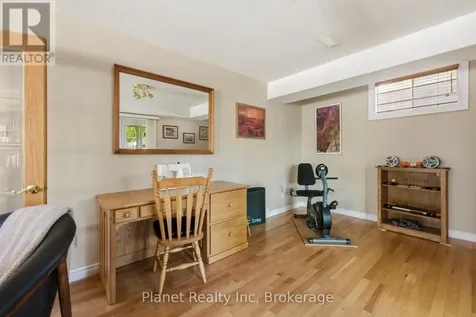 110 Woodborough Road Guelph (kortright West) ON N1G 3K5