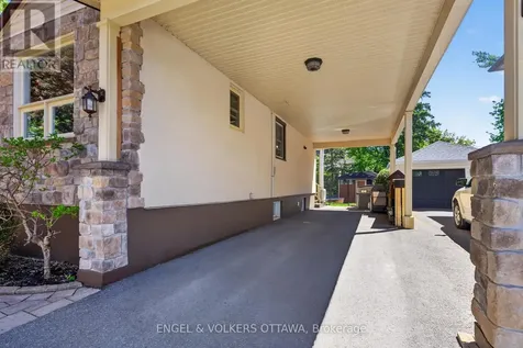 1396 Micmac Street Ottawa ON K1H 7N5