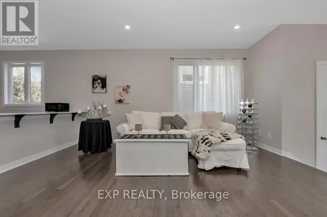 279 Falsetto Street Ottawa ON K1W 0S4
