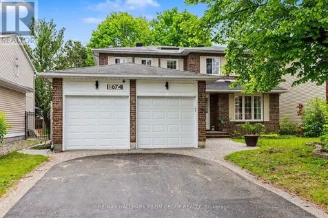 1674 Sansonnet Street Ottawa ON K1C 5Y6