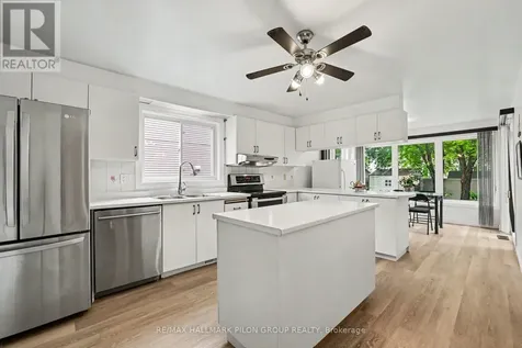 1674 Sansonnet Street Ottawa ON K1C 5Y6