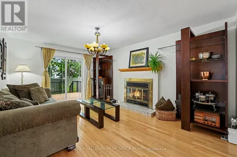1674 Sansonnet Street Ottawa ON K1C 5Y6
