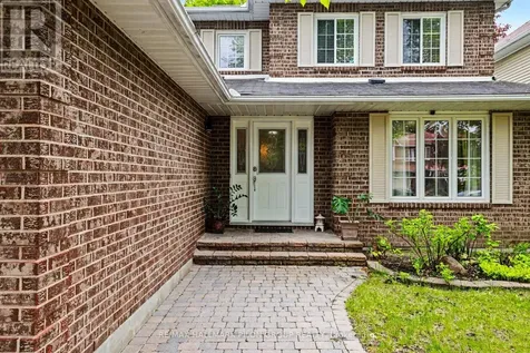 1674 Sansonnet Street Ottawa ON K1C 5Y6