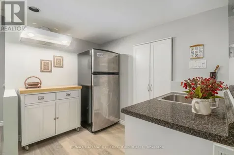 1674 Sansonnet Street Ottawa ON K1C 5Y6