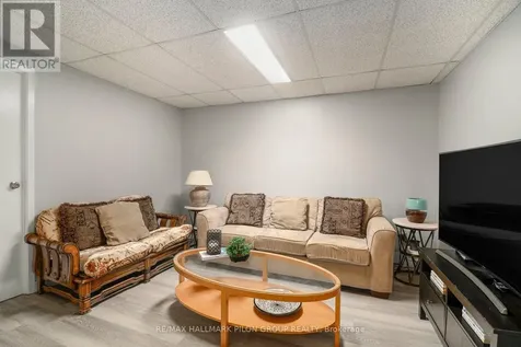 1674 Sansonnet Street Ottawa ON K1C 5Y6