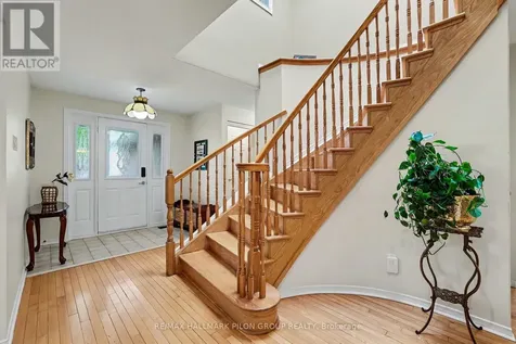 1674 Sansonnet Street Ottawa ON K1C 5Y6