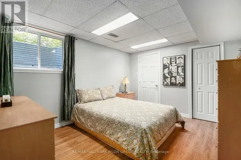 1674 Sansonnet Street Ottawa ON K1C 5Y6