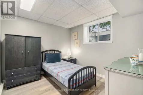 1674 Sansonnet Street Ottawa ON K1C 5Y6
